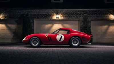 La Ferrari 250 GTO prodotta nel 1962 stabilisce un nuovo record d'asta.